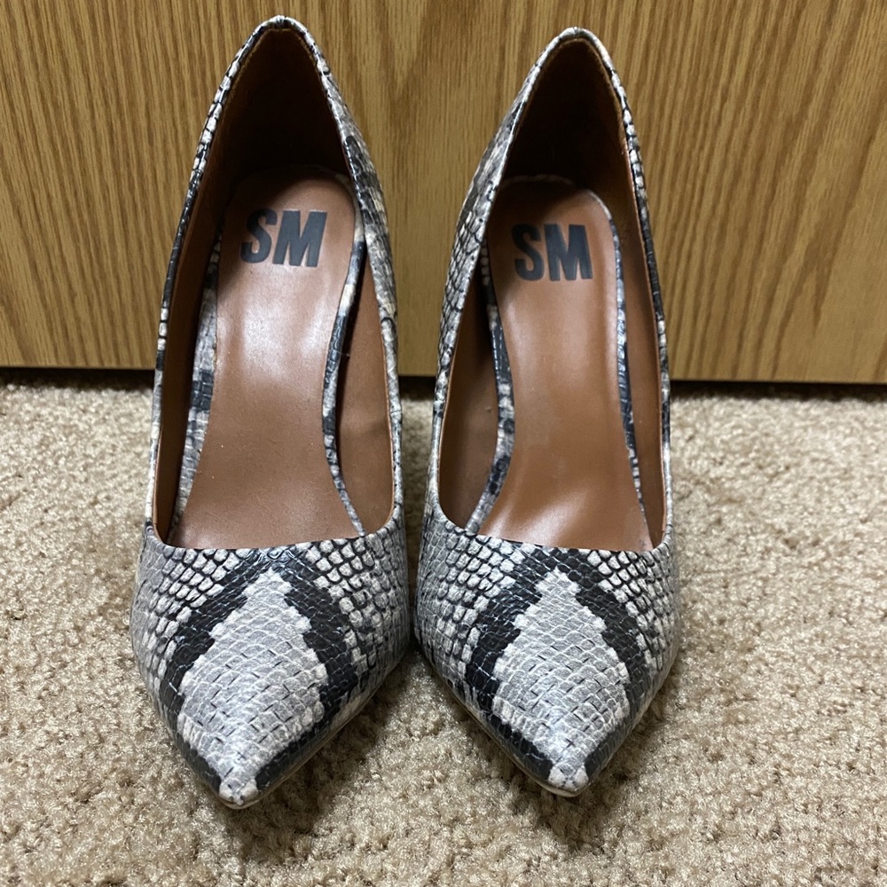 💥flash sale💥 Snake Print Heels